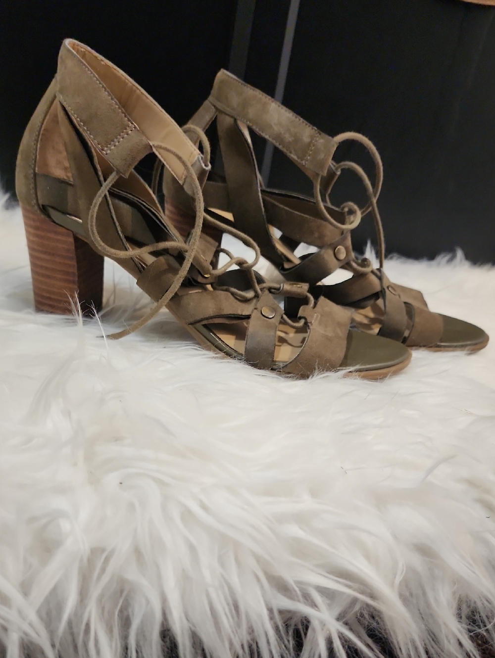 Women's Lace-Up Suede Block Heel Sandals - Olive Green